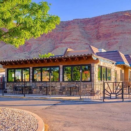 Luxury Downtown Rental - La Dolce Vita Villa #3 Moab Eksteriør bilde