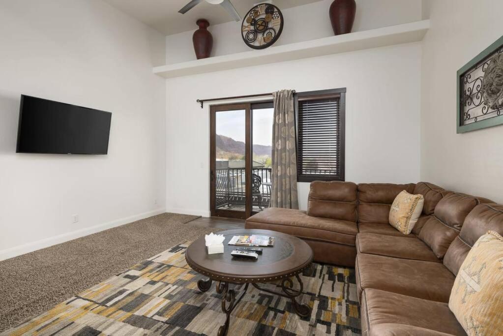 Luxury Downtown Rental - La Dolce Vita Villa #3 Moab Eksteriør bilde